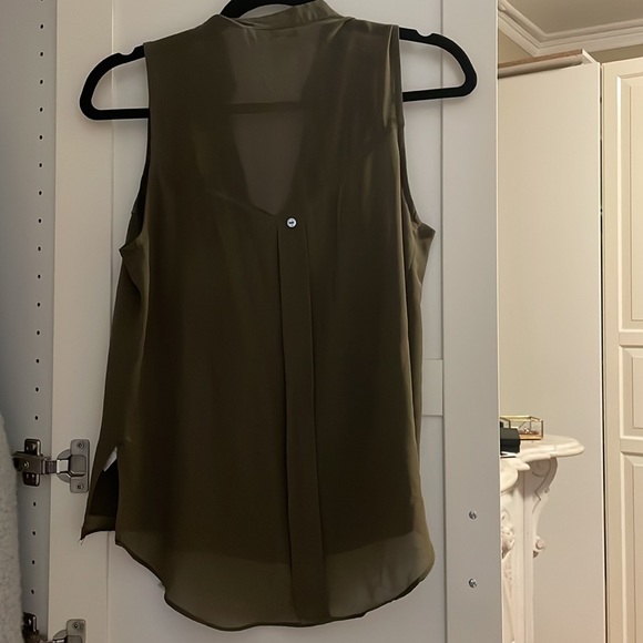 Naked zebra sleeveless green tank with buttons - Picture 3 of 3